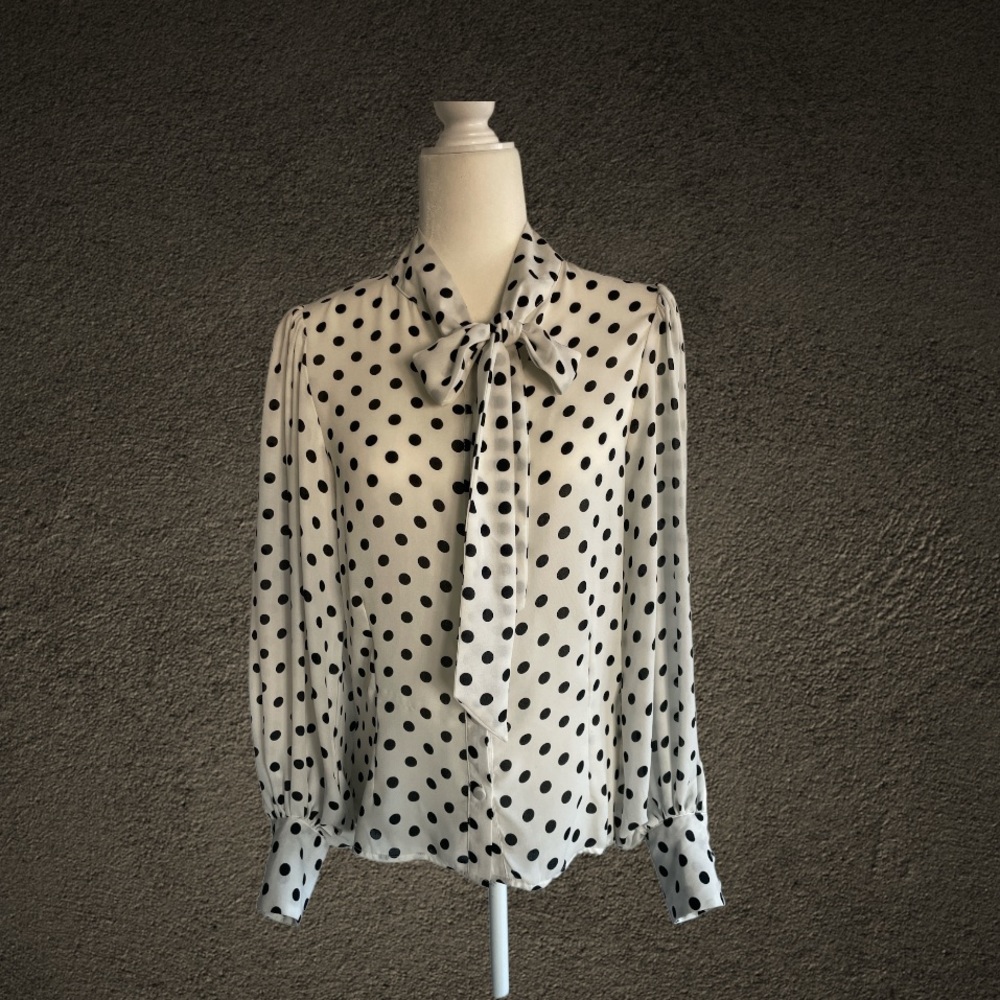Unique Vintage M 6/8 polka dot blouse.